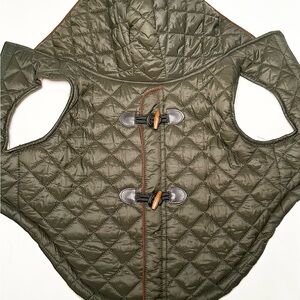 Nautica Pet Vet Hunter Green and Beige